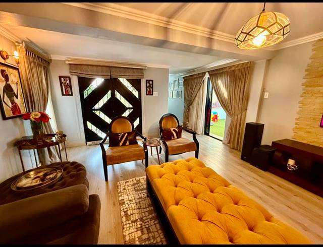 4 BEDROOM HOUSE FOR SALE IN HAYFIELDS